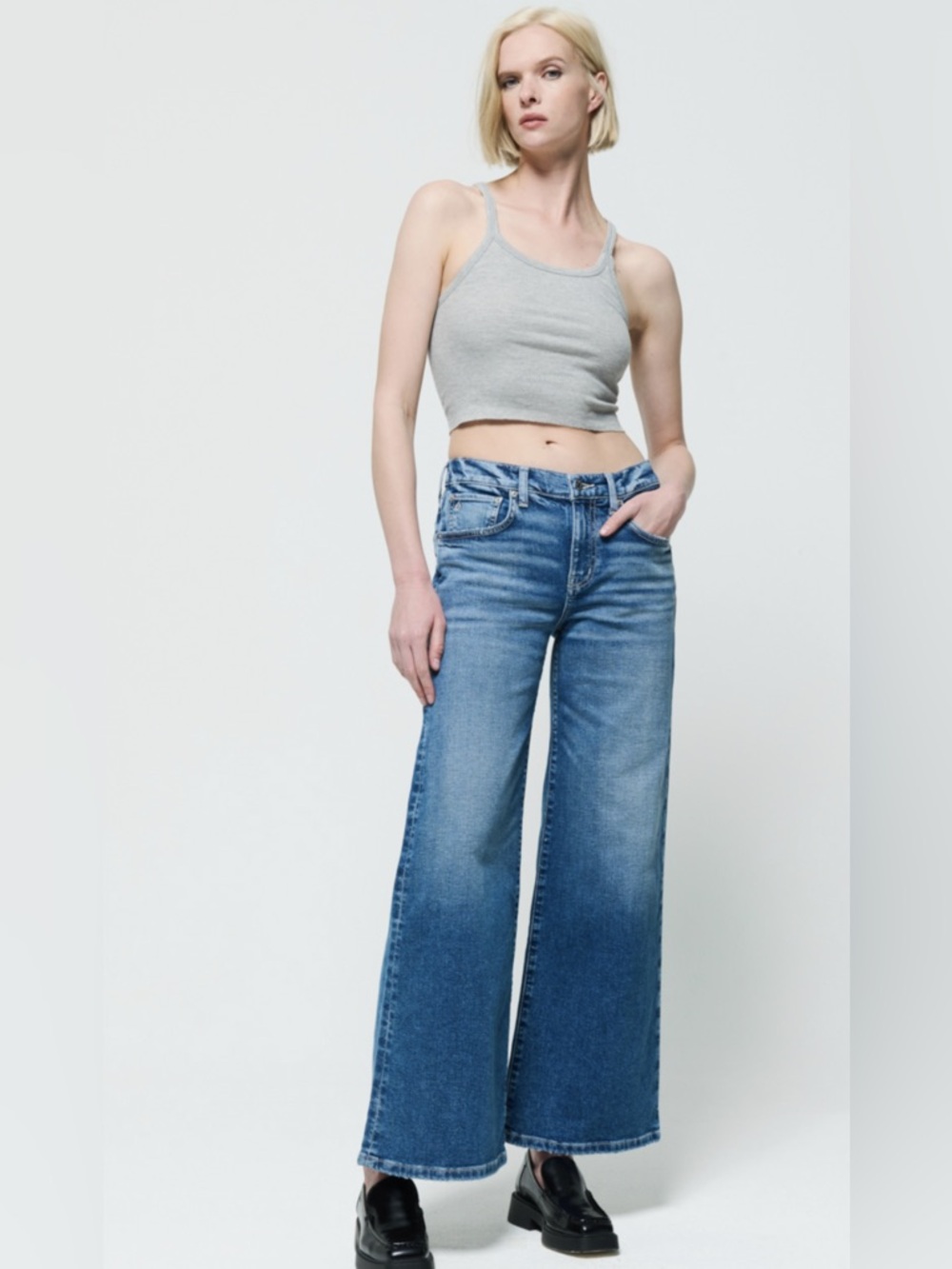 ÉTICA
ETICA ROMI FRENCH DENIM JEANS - BLUE size 32 NWT